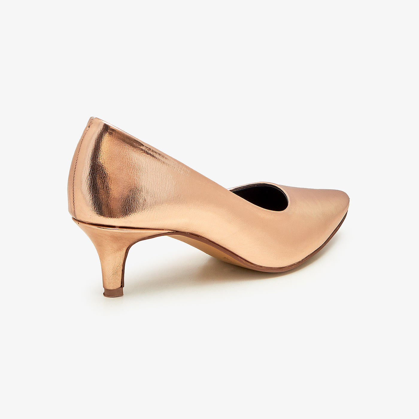 Gold closed sale toe pumps